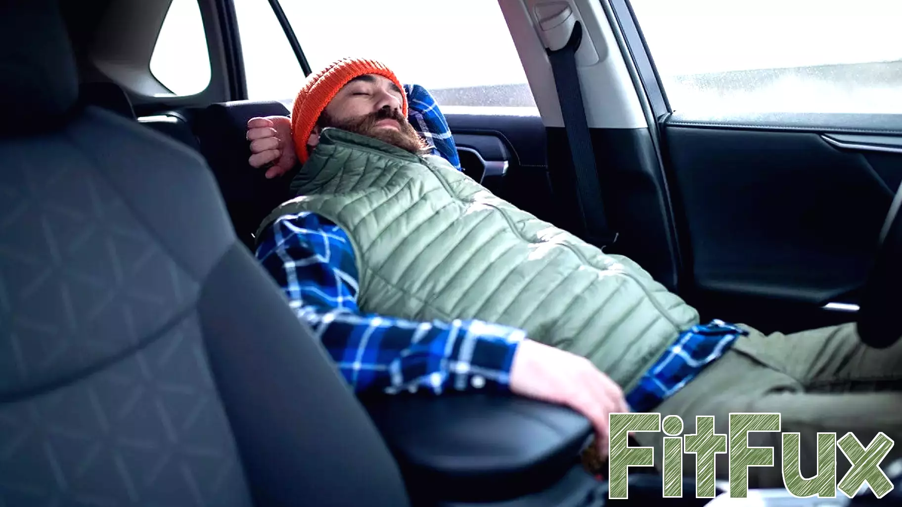 Americans wait overnight for access to free healthcare as costs soar ‘out of reach’