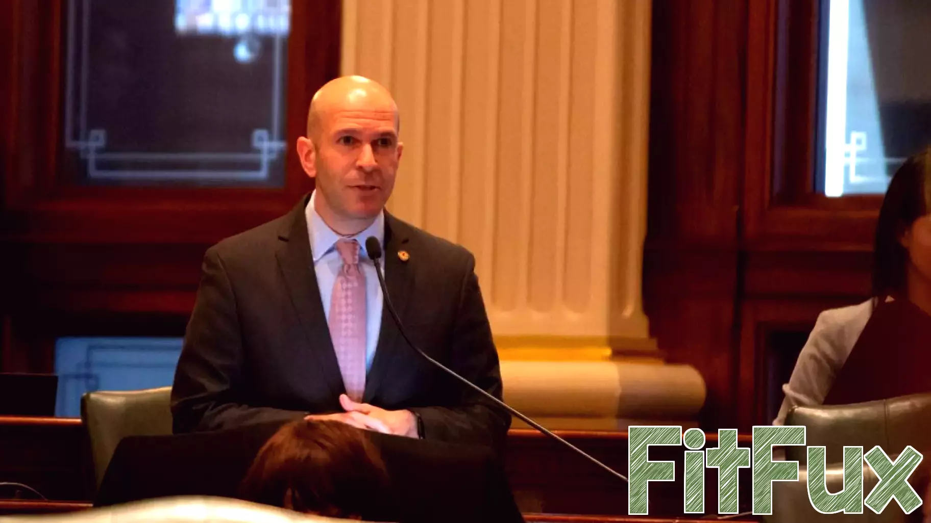 Illinois Legislators Take Action on AI in Health Care Amid Growing Concerns