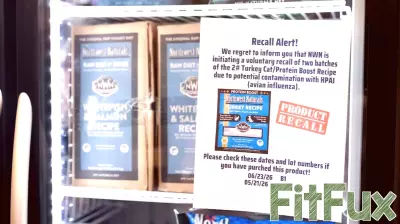 Another Raw Pet Food Brand Linked to Bird Flu in Cats